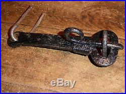 VERY RARE 18th C PA ORIGINAL EARLY OLD WROUGHT IRON BARN DOOR SLIDING HASP LATCH